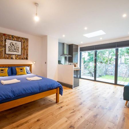 144 Lower Cheltenham Place Hotel บริสตอล ภายนอก รูปภาพ