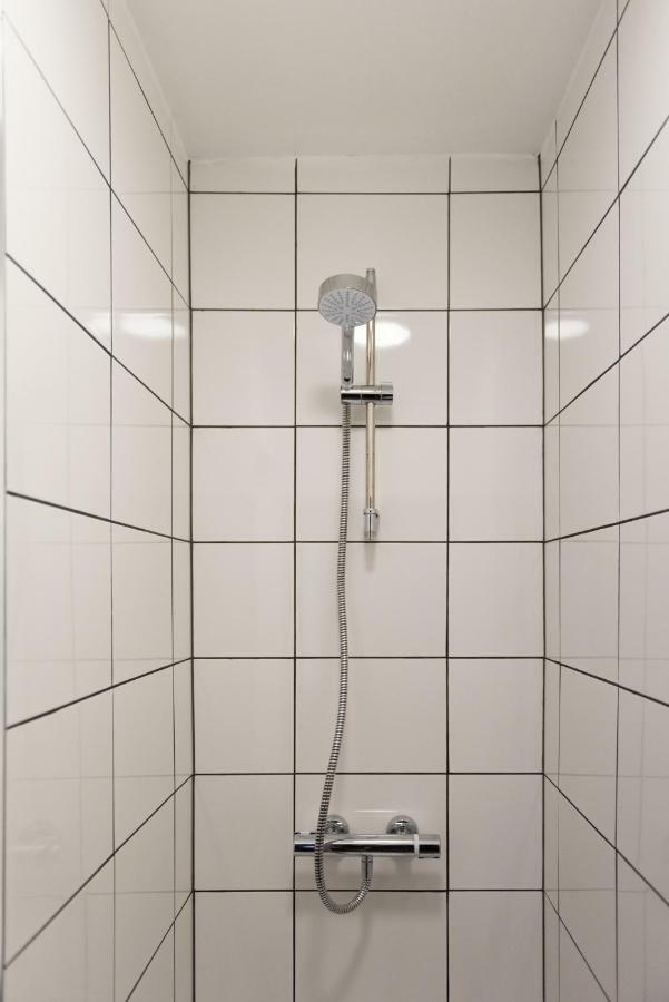 144 Lower Cheltenham Place Hotel บริสตอล ภายนอก รูปภาพ